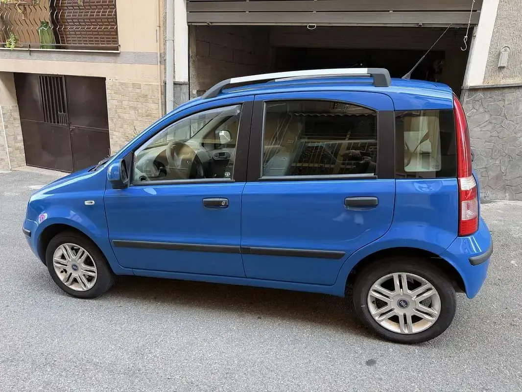 Usata Fiat Panda Emotion 69 CV (50 kW) 2005 Utilitaria