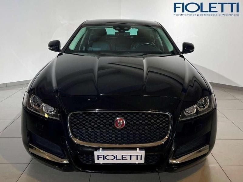 Usata Jaguar XF Prestige 163 CV (119 kW) 2018 Nero Berlina