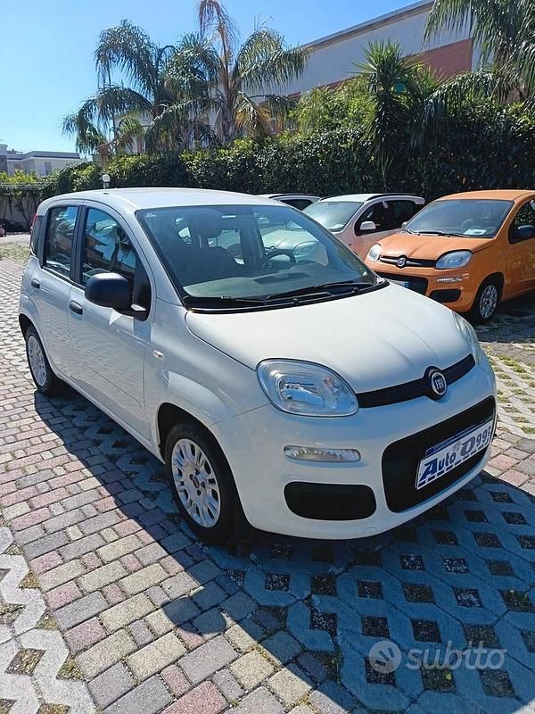 Usata Fiat Panda Lounge 69 CV (50 kW) 2019 Bianco Berlina
