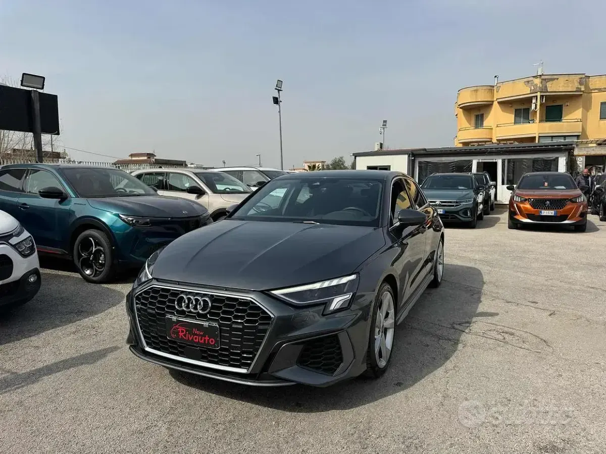 Usata Audi A3 Advanced 150 CV (110 kW) 2024 Grigio Berlina