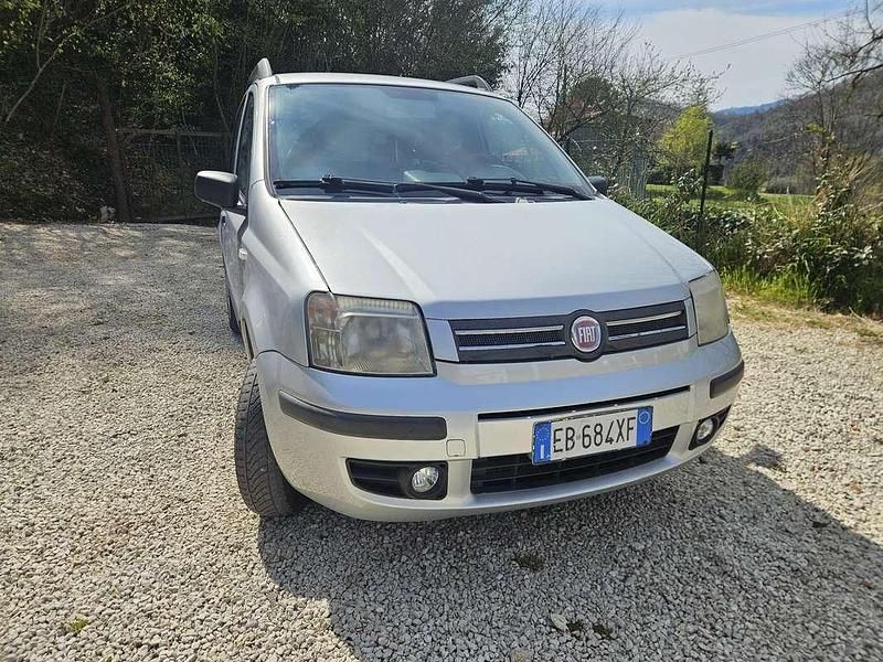 Usata Fiat Panda Dynamic 69 CV (50 kW) 2010 Utilitaria