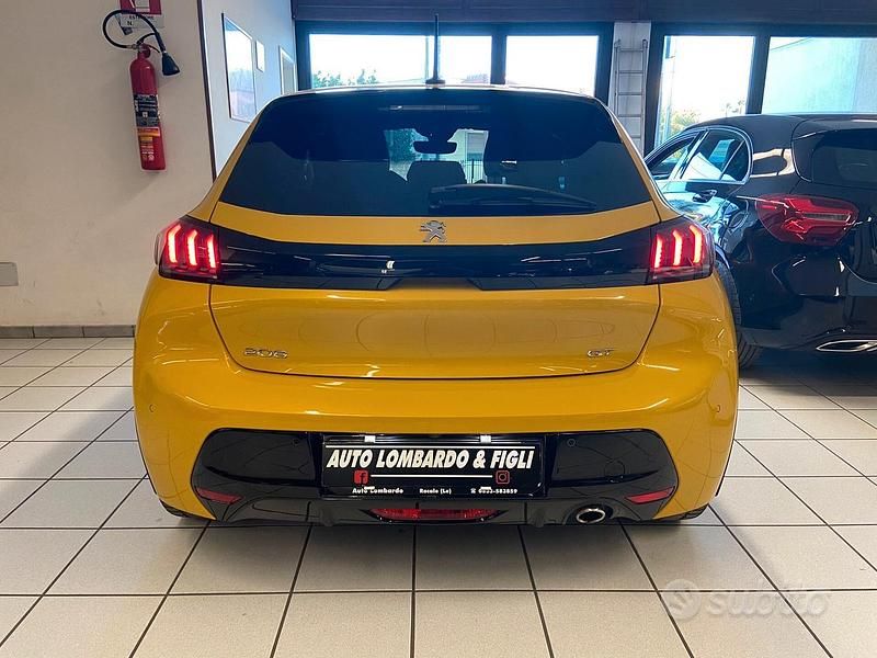 Usata Peugeot 208 GT 102 CV (75 kW) 2022 Giallo Utilitaria