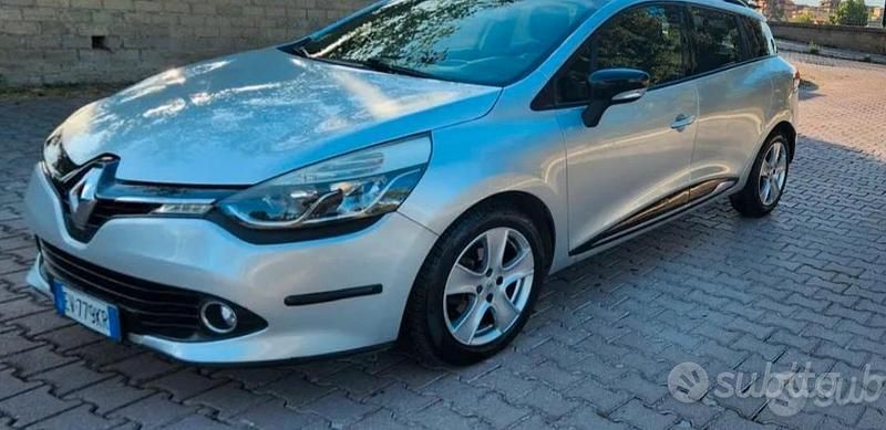 Usata Renault Clio GrandTour 75 CV (55 kW) 2014 Grigio Station wagon