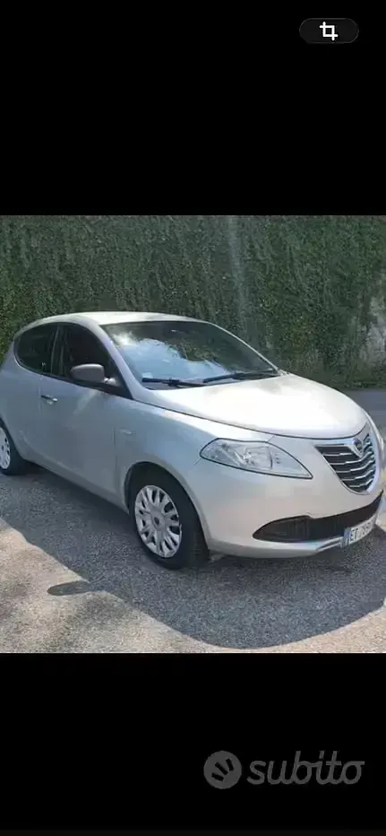 Usata Lancia Ypsilon 69 CV (50 kW) 2013 Grigio Utilitaria