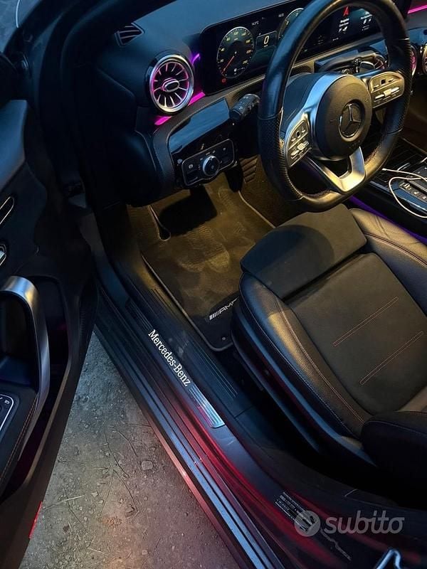 Usata Mercedes A200 AMG line 150 CV (110 kW) 2021 Grigio Berlina