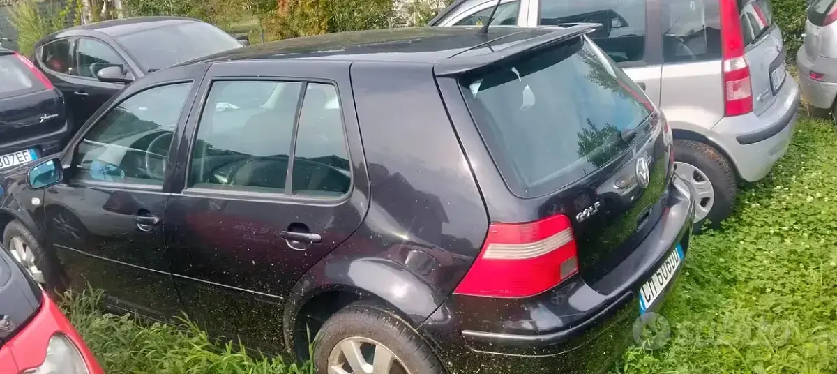 Usata VW Golf IV Trendline 105 CV (77 kW) 2004 Nero Berlina