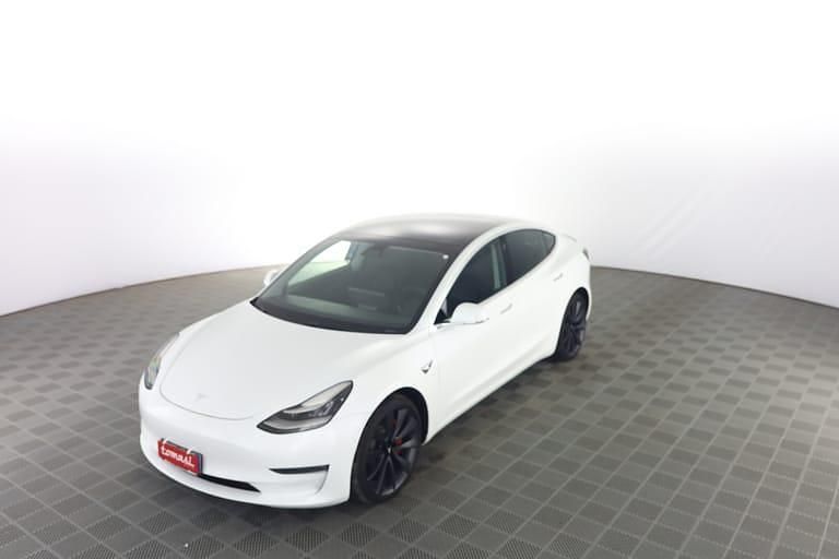 Bianco perla Usata 2020 Tesla Model 3 Tre volumi | 27.900 € (Buon prezzo) - Immagine 1/1