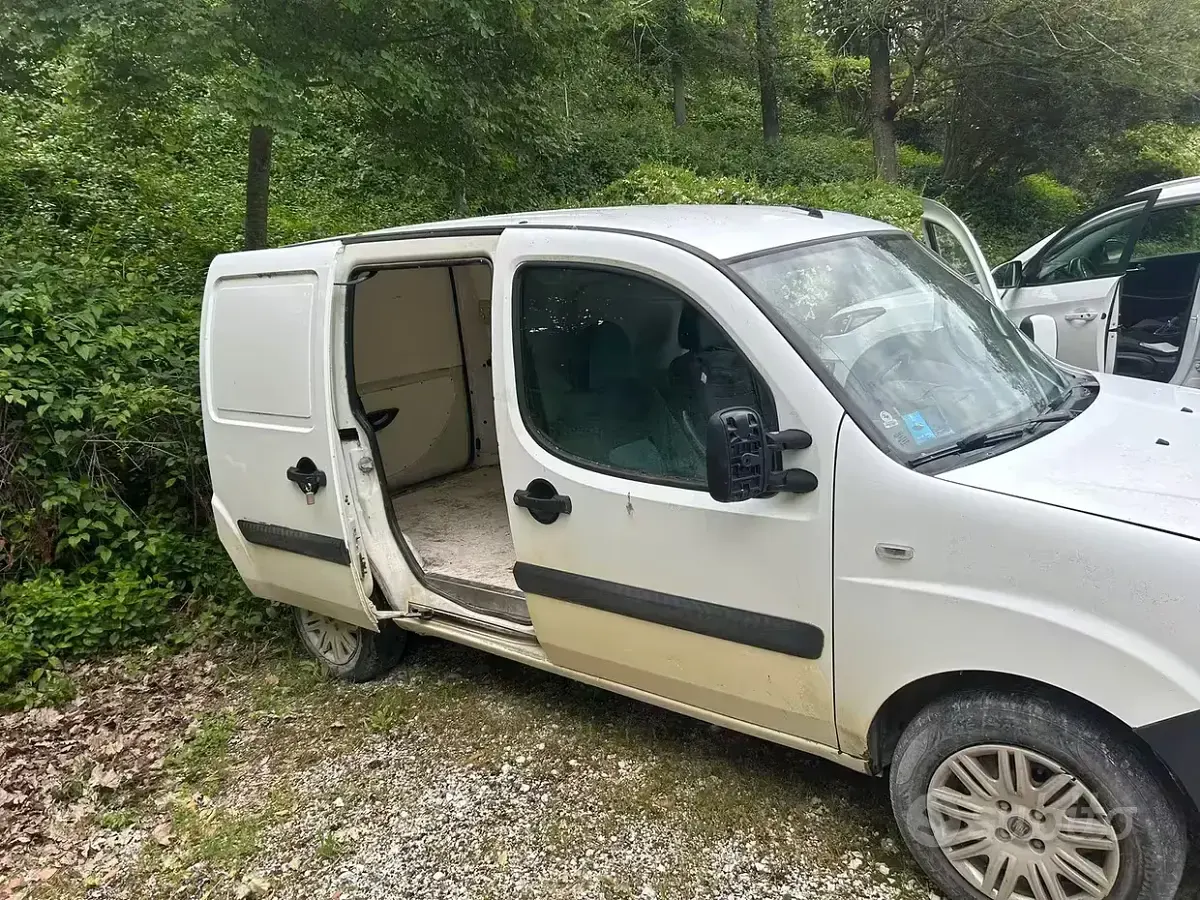 Usata Fiat Doblò 103 CV (75 kW) 2008 Bianco Monovolume