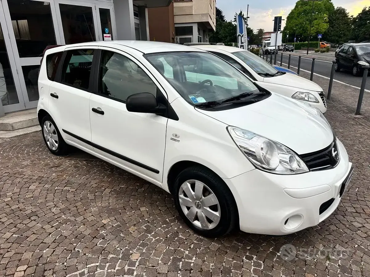 Usata Nissan Note Acenta 88 CV (64 kW) 2012 Bianco Utilitaria