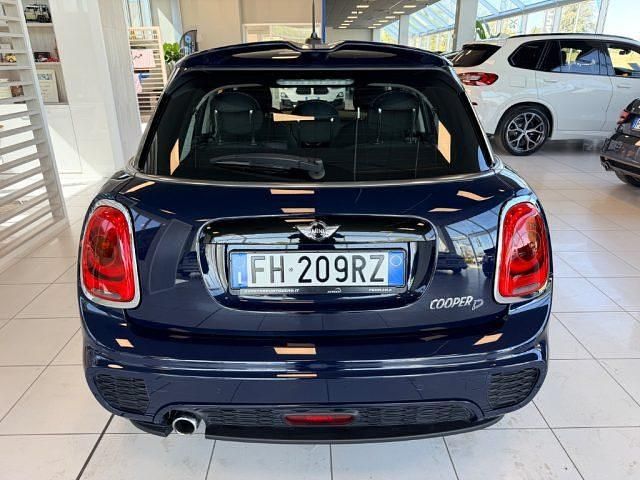 Usata Mini Cooper D Hype 2017 Blu Utilitaria