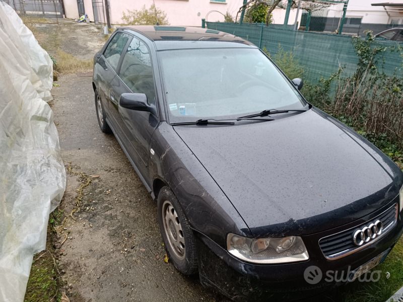 Nero Usata 2003 Audi A3 Tre volumi | 1000 € (Super prezzo) - Immagine 1/4