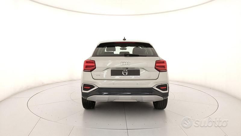 Gebraucht Audi Q2 Advanced 150 PS (110 kW) 2024 Grau SUV