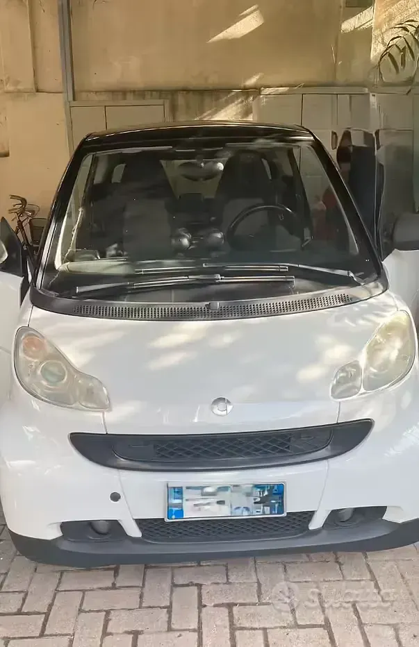 Begagnad Smart ForTwo Coupé 71 HK (52 kW) 2010 Vit Sportkupé