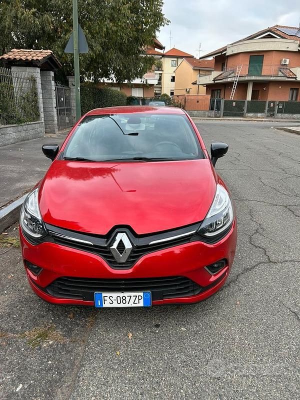 Usata Renault Clio IV 75 CV (55 kW) 2019 Rosso Utilitaria