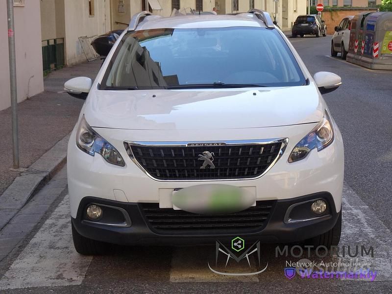 Usata Peugeot 2008 Allure 82 CV (60 kW) 2019 Bianco SUV