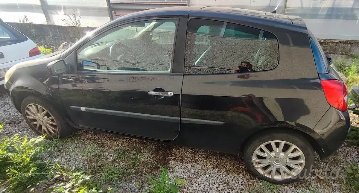 Usata Renault Clio LE 85 CV (62 kW) 2008 Nero Utilitaria