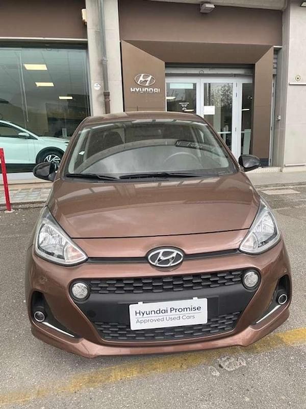 Usata Hyundai i10 67 CV (49 kW) 2019 Marrone Utilitaria