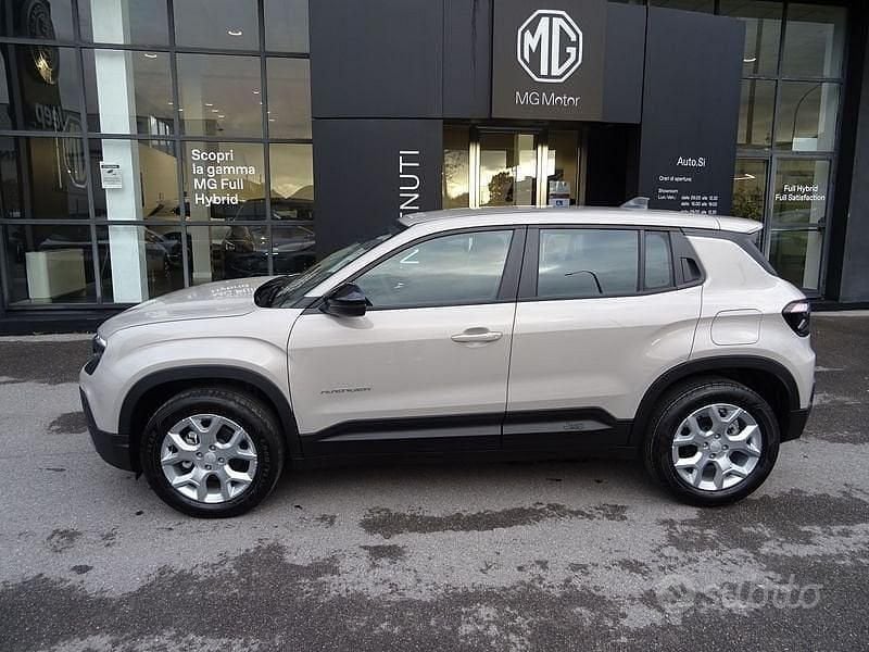 Nieuw Jeep Avenger Altitude 101 PK (74 kW) 2025 SUV