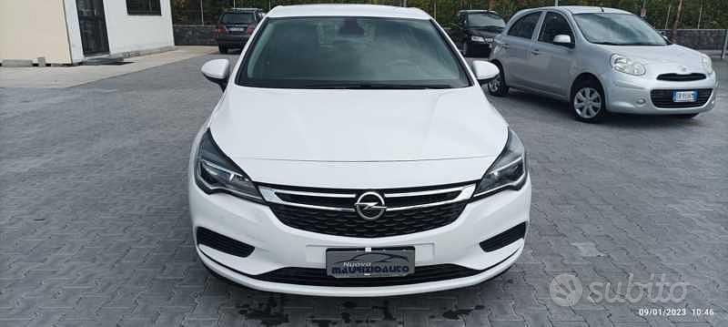 Usata Opel Astra 2018 Bianco Berlina