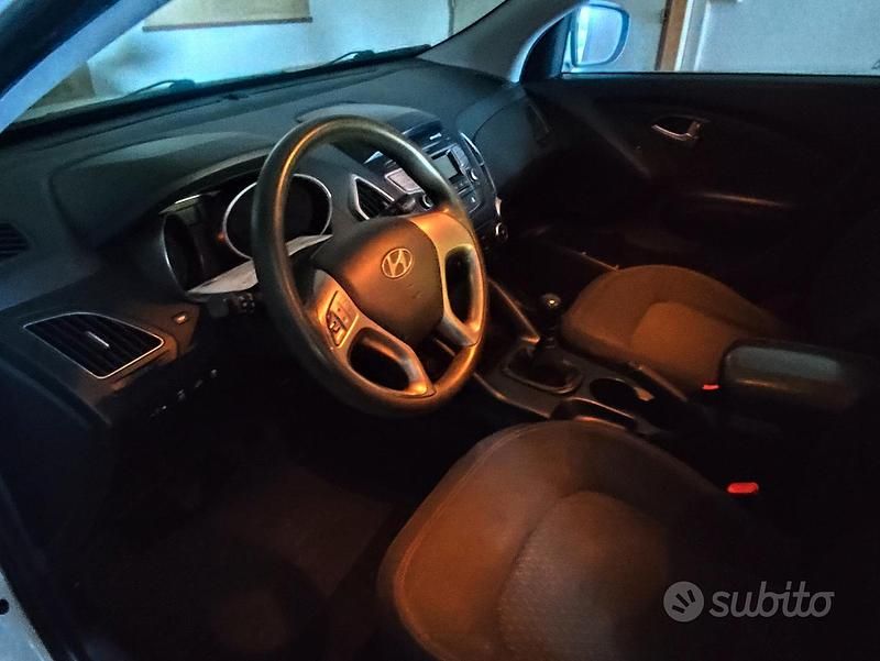 Usata Hyundai ix35 115 CV (84 kW) 2012 Bianco SUV