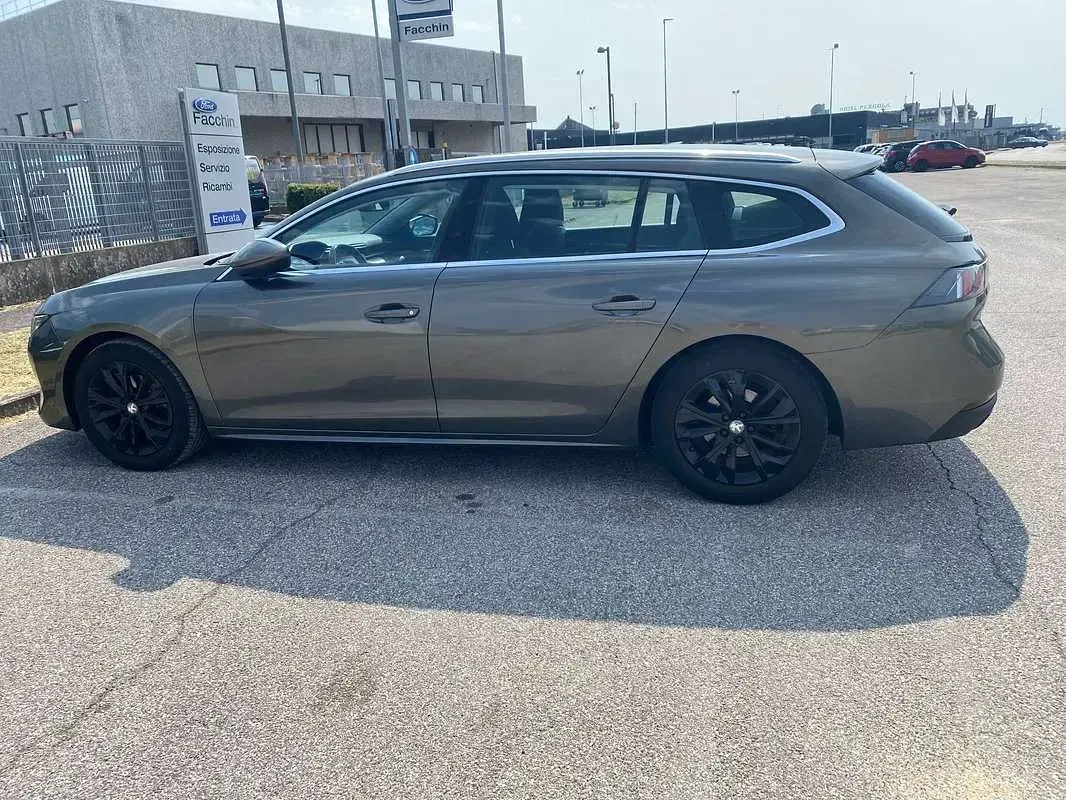 Usata Peugeot 508 Business-Line 131 CV (96 kW) 2019 Grigio Station wagon