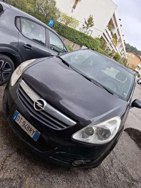Usata Opel Corsa 69 CV (50 kW) 2010 Utilitaria