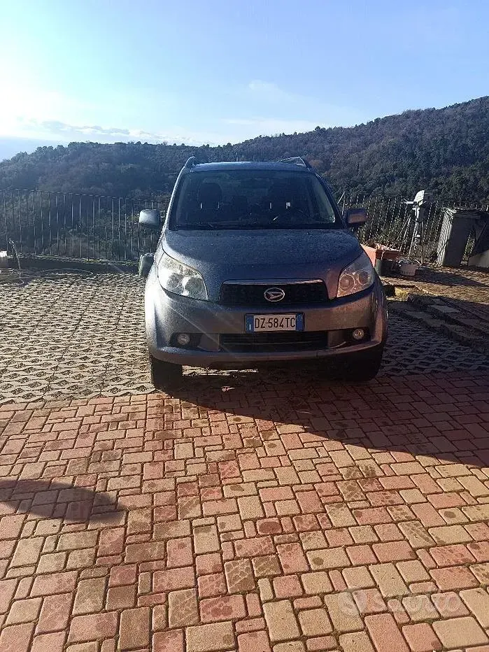 Usata Daihatsu Terios 86 CV (63 kW) 2010 Grigio SUV