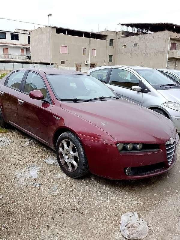 Usata Alfa Romeo 159 Exclusive 150 CV (110 kW) 2006 Rosso Berlina