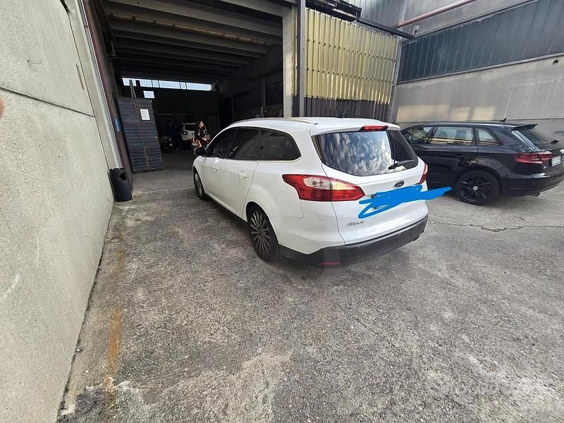 Usata Ford Focus Business Edition 116 CV (85 kW) 2013 Bianco Station wagon
