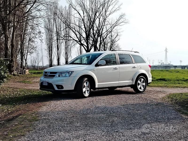 Usata Fiat Freemont 140 CV (102 kW) 2012 Bianco SUV