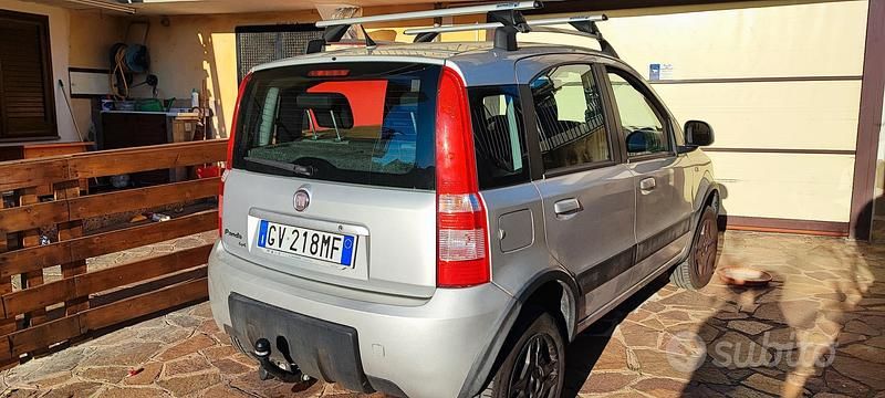 Usata Fiat Panda 4x4 Climbing 69 CV (50 kW) 2012 Grigio Utilitaria