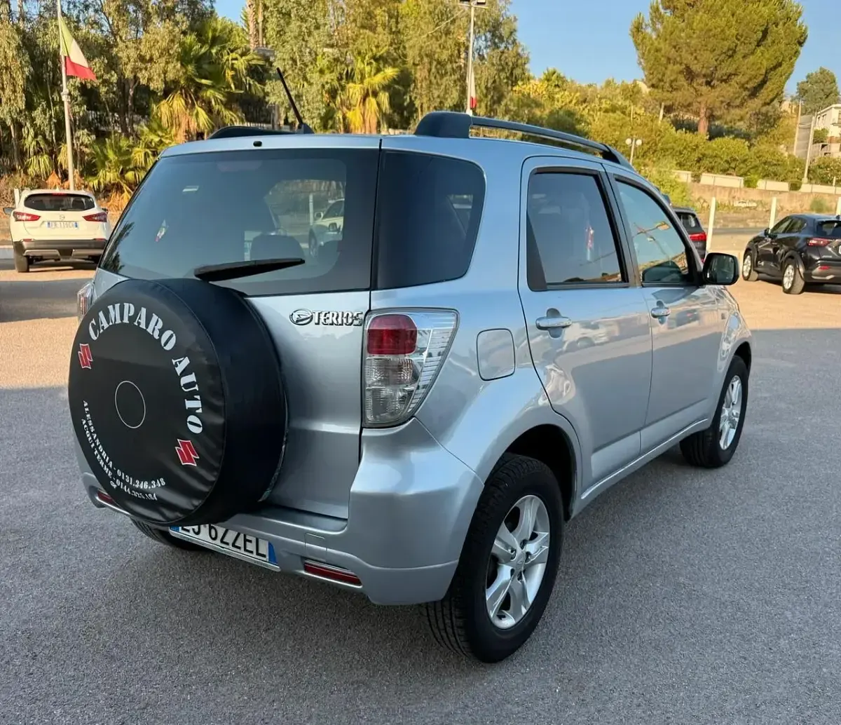 Usata Daihatsu Terios 101 CV (74 kW) 2011 Grigio SUV