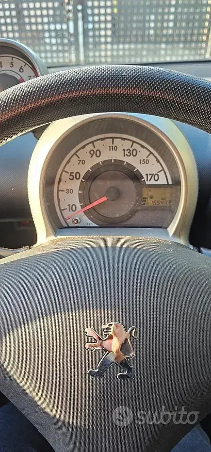 Usata Peugeot 107 68 CV (50 kW) 2009 Nero Utilitaria