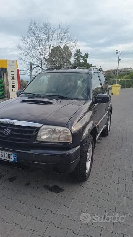 Usata Suzuki Grand Vitara 2004 Nero SUV
