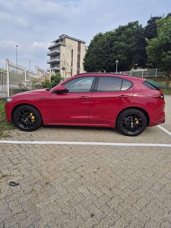 Usata Alfa Romeo Stelvio Veloce 210 CV (154 kW) 2020 Rosso SUV