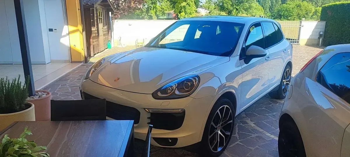 Usata Porsche Cayenne Platinum Edition 250 CV (183 kW) 2016 SUV