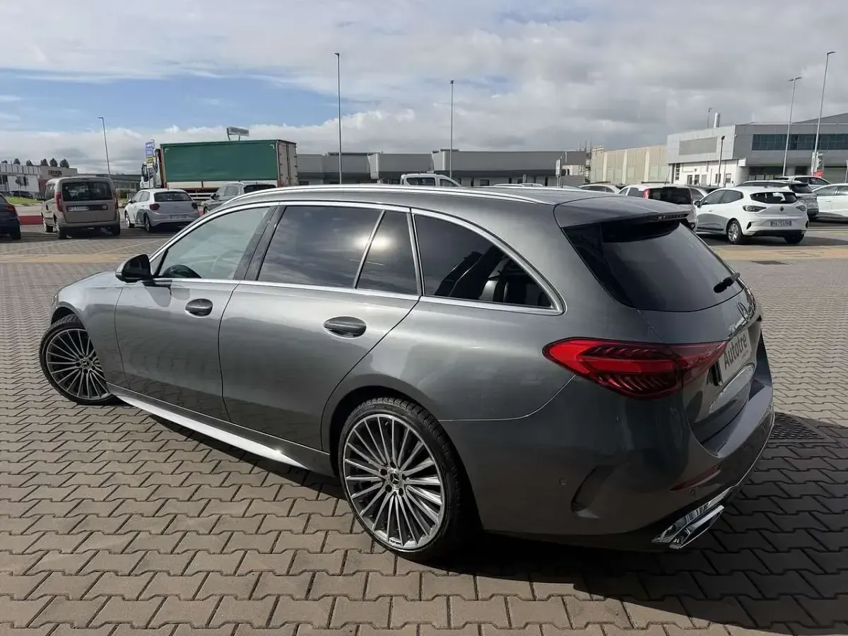Usata Mercedes C220 Premium 200 CV (147 kW) 2023 Other Station wagon