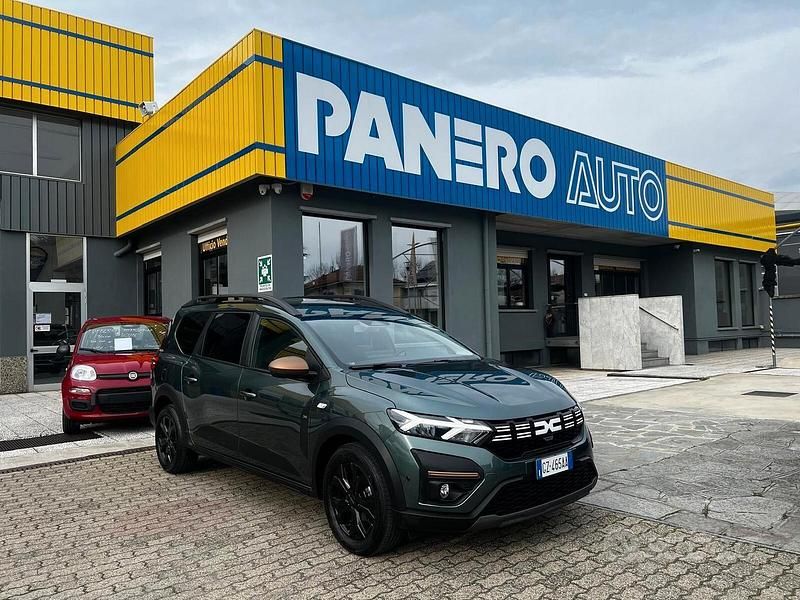 Usata Dacia Jogger Extreme 100 CV (73 kW) 2025 Verde Monovolume