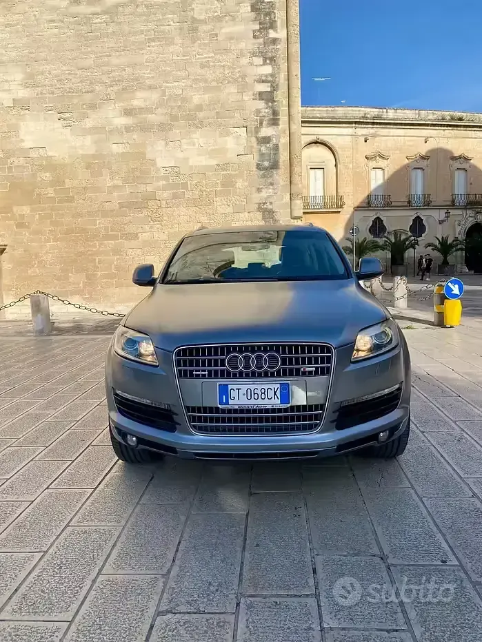 Usata Audi Q7 233 CV (171 kW) 2007 Grigio SUV