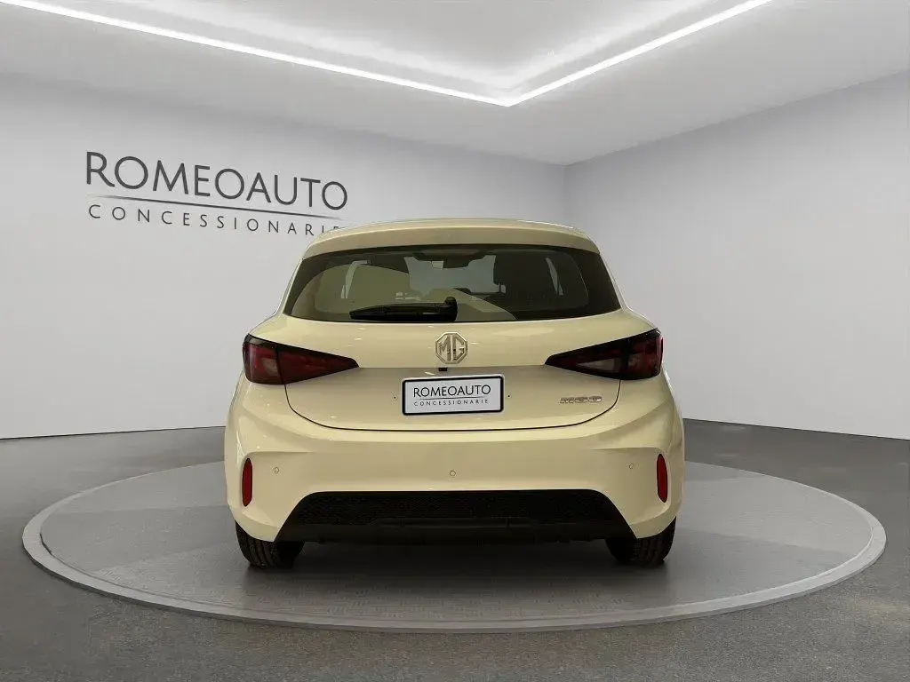Nuevo MG MG3 Comfort 116 CV (85 kW) 2026 Blanco Utilitario
