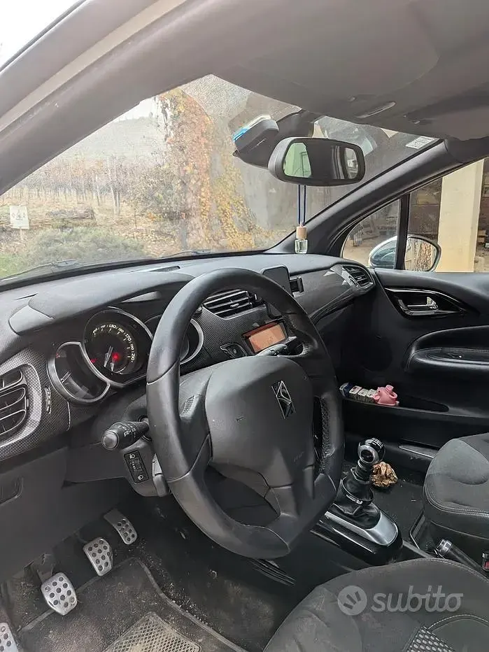 Usata Citroën DS3 112 CV (82 kW) 2011 Bianco Utilitaria