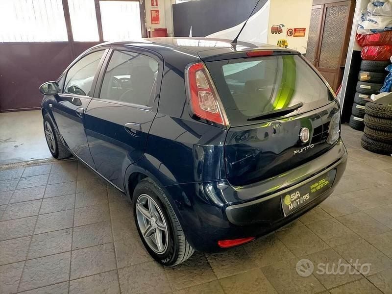 Usata Fiat Punto Evo Dynamic 65 CV (47 kW) 2010 Blu Utilitaria