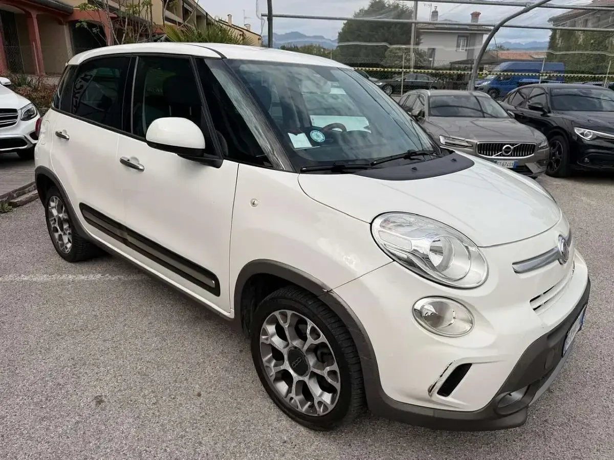 Usata Fiat 500L Trekking 85 CV (62 kW) 2015 Bianco Monovolume