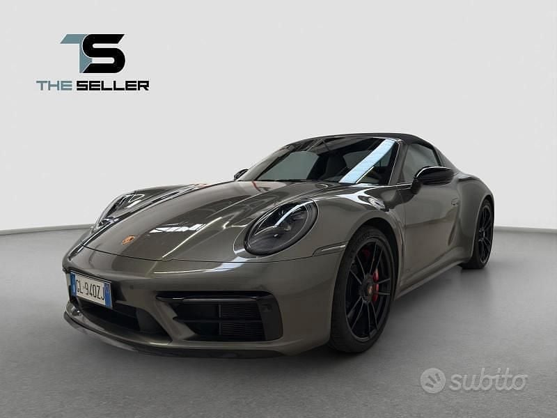 Usata Porsche 911 2022 Verde Cabrio