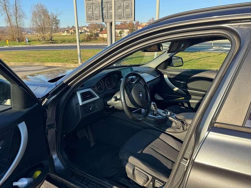 Usata BMW 318 143 CV (105 kW) 2014 Grigio Station wagon