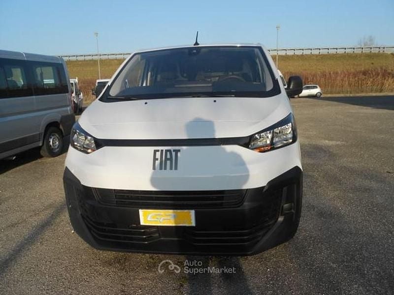 Usata Fiat Scudo 145 CV (106 kW) 2024 Bianco pastello Furgone