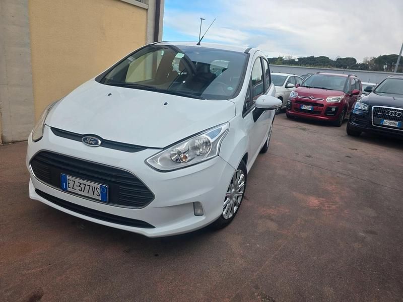 Usata Ford B-MAX Business Edition 100 CV (73 kW) 2015 Bianco Monovolume