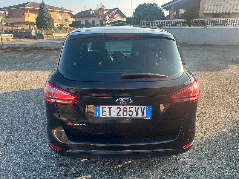 Begagnad Ford B-MAX Titanium 105 HK (77 kW) 2014 Svart Minibuss