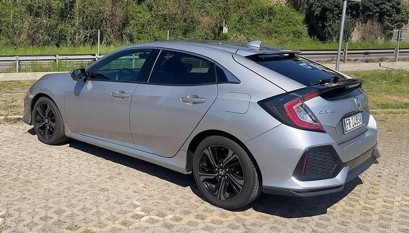 Usata Honda Civic Executive 129 CV (94 kW) 2018 Blu/azzurro Berlina
