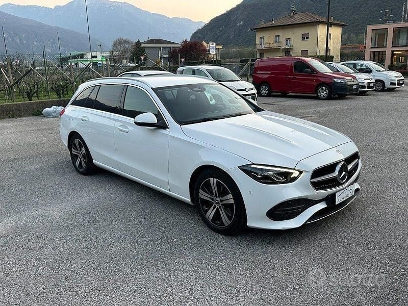 Usata Mercedes C220 Premium 200 CV (147 kW) 2022 Bianco Station wagon